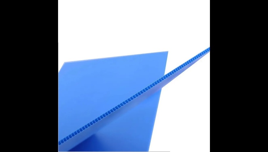 Blue PP Corrugated Sheets for Floor Protection in UAE – 900x2000mm Size Available